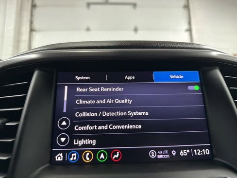 Used 2023 GMC Acadia AT4 w/ Trailering Package AWD/4WD image 34