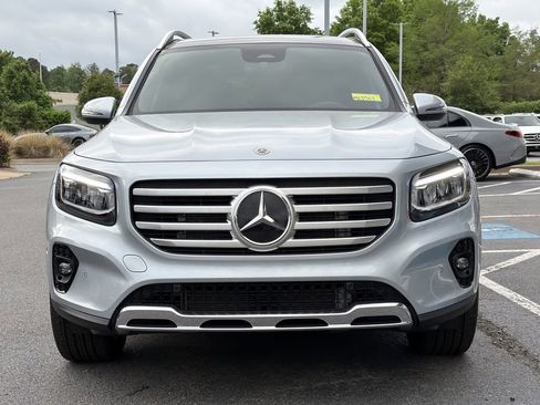 Certified 2026 Mercedes-Benz GLB 250 4MATIC image 8