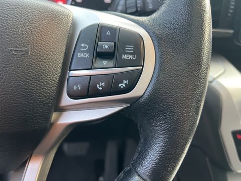 Used 2022 Ford Explorer XLT w/ Equipment Group 202A image 16