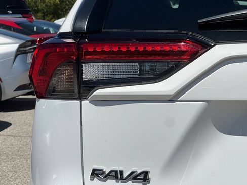 Used 2025 Toyota RAV4 XLE AWD/4WD image 27