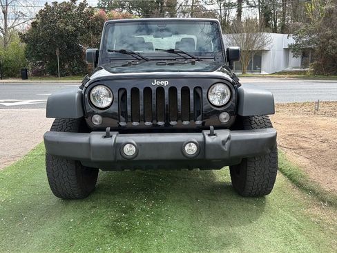 Used 2015 Jeep Wrangler Sport image 4