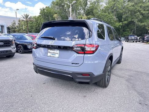 New 2026 Honda Pilot Sport image 6