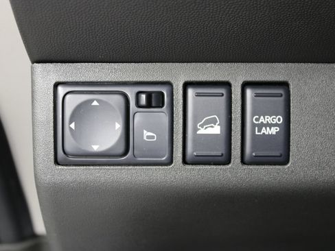 Used 2019 Nissan Frontier PRO-4X AWD/4WD image 45