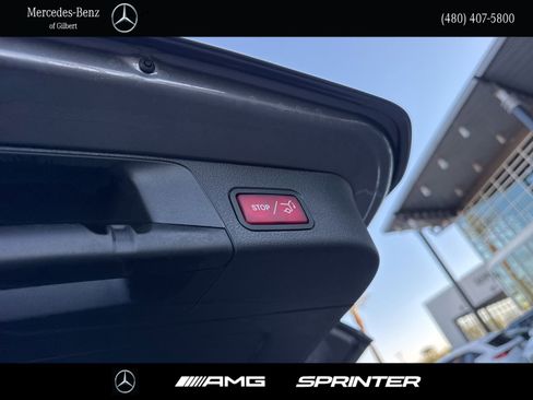 New 2026 Mercedes-Benz GLB 250 image 8