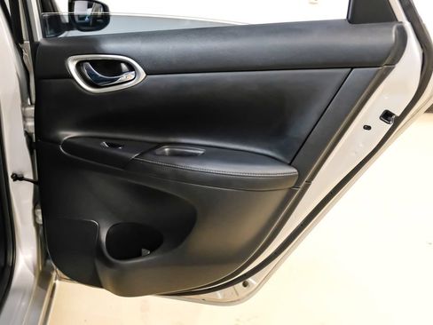 Used 2015 Nissan Sentra SL w/ SL Premium Package FWD image 38