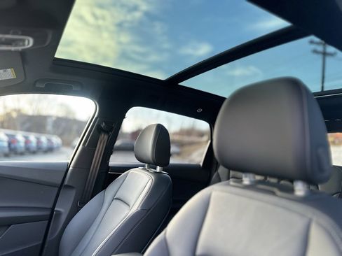 Used 2025 Audi Q7 2.0T Premium w/ Convenience Plus Package image 15