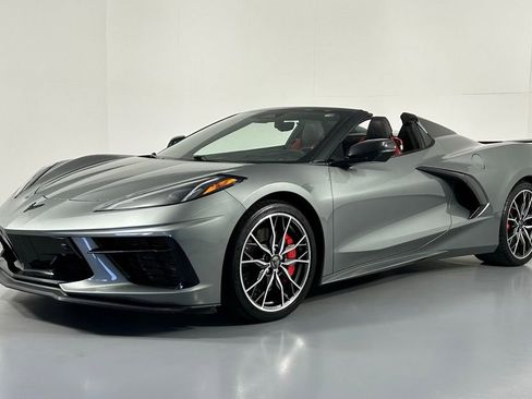 Used 2024 Chevrolet Corvette Stingray Premium Conv w/ Z51 Performance Package image 10