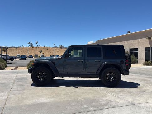 Used 2024 Jeep Wrangler Unlimited AWD/4WD image 4