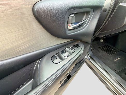 Used 2015 Nissan Murano SL AWD/4WD image 19