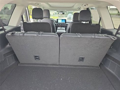 New 2025 Lincoln Aviator 2WD w/ Equipment Group 101A image 13