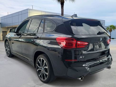 Used 2021 BMW X1 sDrive28i w/ M Sport Package FWD image 5