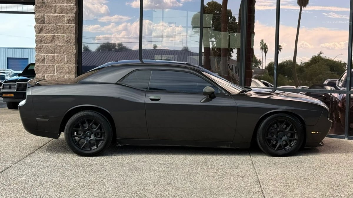 Used 2013 Dodge Challenger R/T RWD image 14