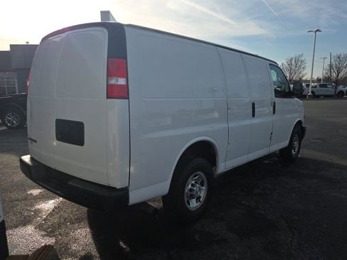Used 2019 Chevrolet Express 2500 w/ Driver Convenience Package image 5