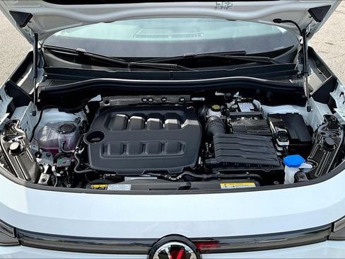 New 2026 Volkswagen Tiguan SE FWD image 12