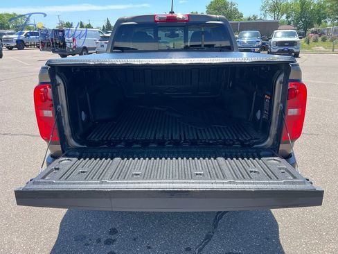 Certified 2015 Chevrolet Colorado Z71 w/ LPO, Bed Protection Package AWD/4WD image 15