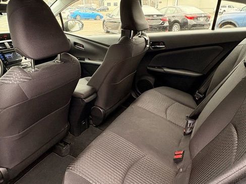 Used 2017 Toyota Prius Four image 13