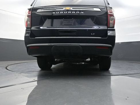 Used 2022 Chevrolet Suburban LT AWD/4WD image 37