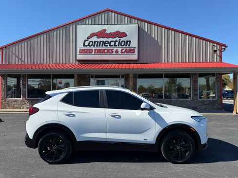 Used 2025 Buick Encore GX Sport Touring w/ Comfort Package image 3