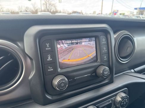 Used 2021 Jeep Wrangler Unlimited Sport AWD/4WD image 24