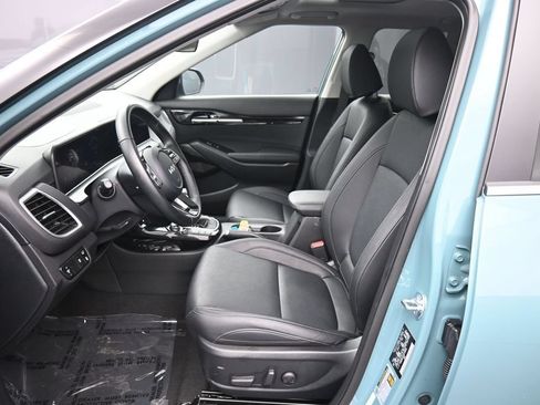Used 2025 Kia Seltos EX w/ EX Sunroof Package AWD/4WD image 19