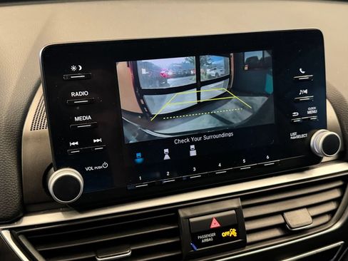 Used 2018 Honda Accord LX image 14