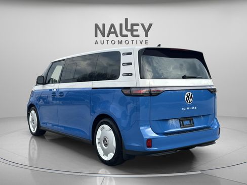 Used 2025 Volkswagen ID. Buzz 1st Edition image 4