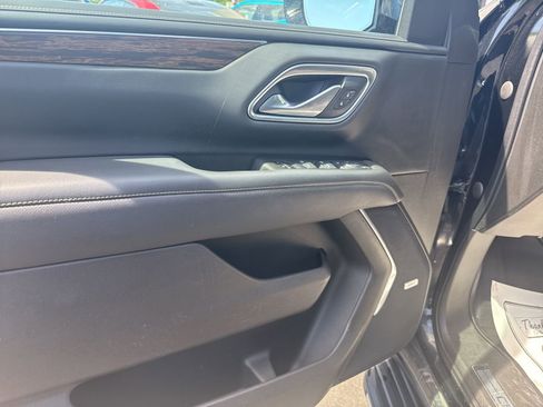 Used 2021 Chevrolet Tahoe Premier AWD/4WD image 10