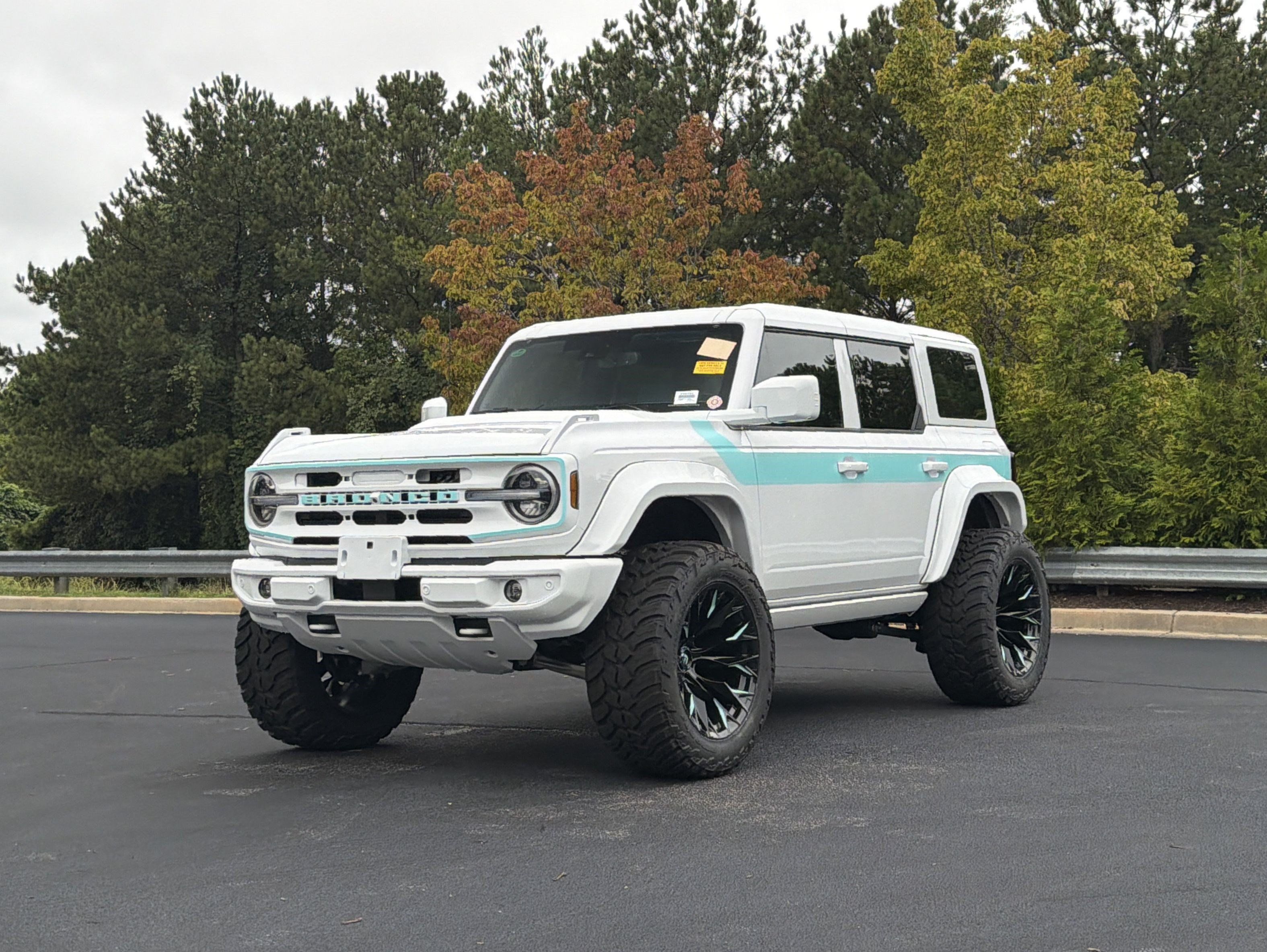 Used 2026 Ford Bronco Outer Banks AWD/4WD image 9