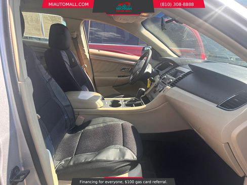 Used 2015 Ford Taurus SE FWD image 10