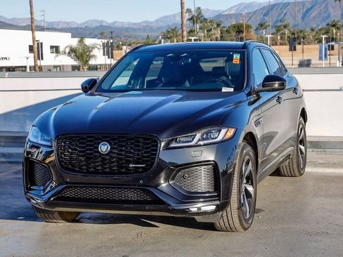 Used 2024 Jaguar F-PACE R-Dynamic S image 4