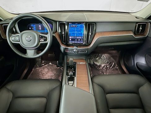 Used 2024 Volvo XC60 B5 Plus AWD/4WD image 27