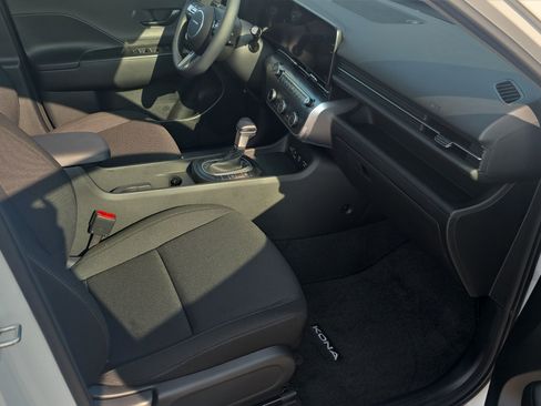 New 2026 Hyundai Kona SE FWD image 12