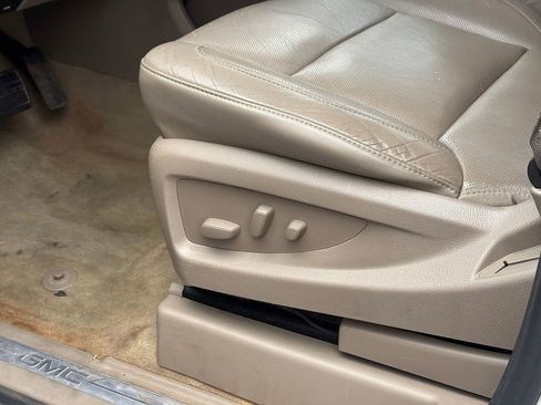 Used 2016 GMC Yukon SLT w/ Open Road Package image 19