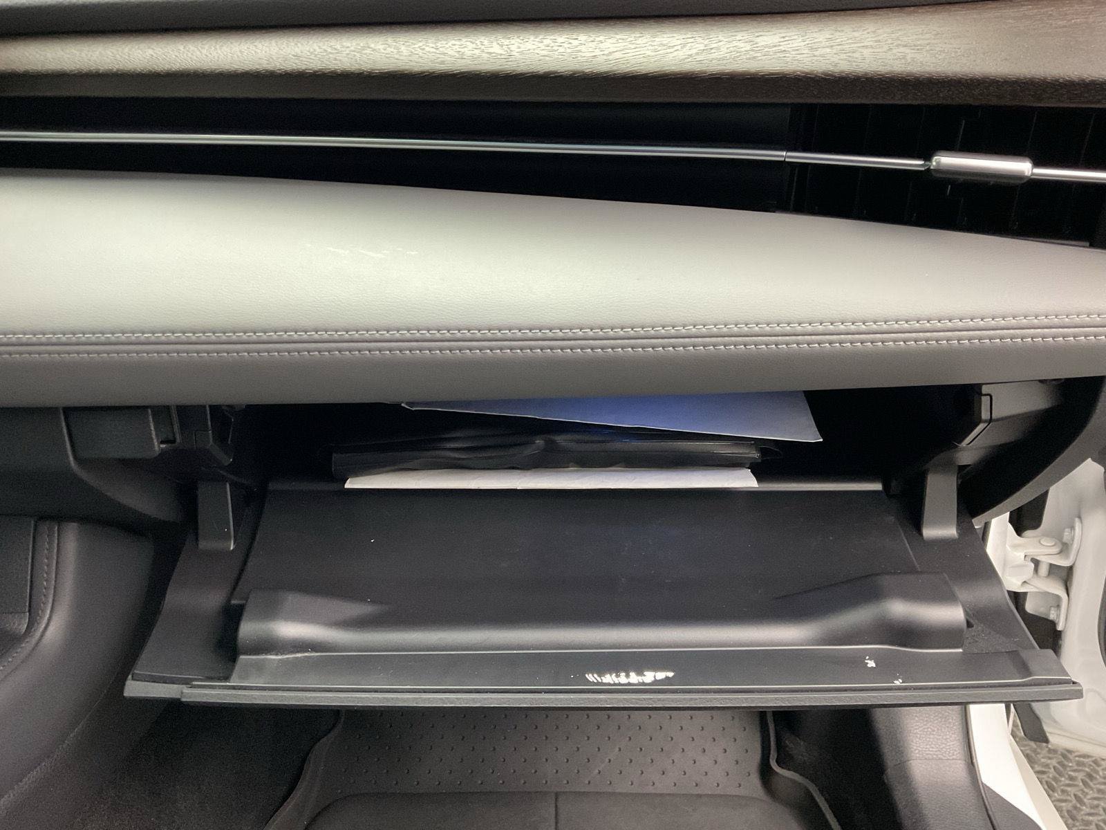 Used 2019 Toyota Avalon Limited w/ All Weather Liner Package FWD image 26