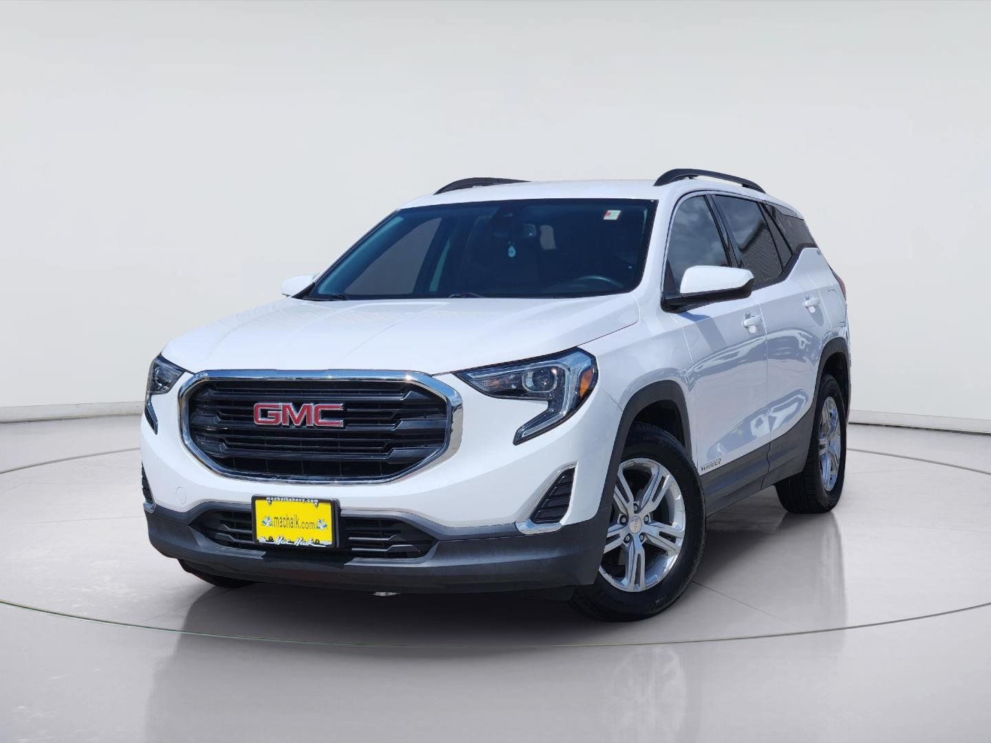 Used 2020 GMC Terrain SLE w/ Driver Convenience Package FWD image 1