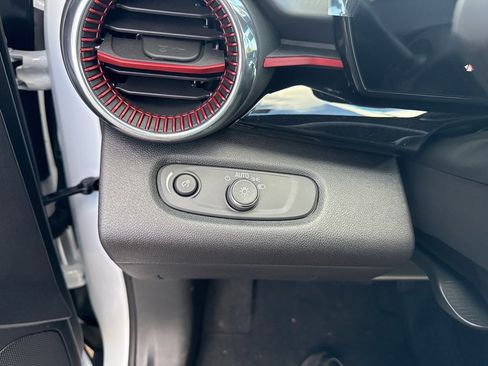 New 2026 Chevrolet Trax RS w/ Sunroof Package image 12