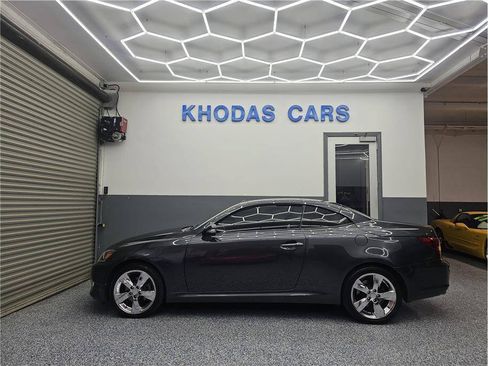 Used 2011 Lexus IS 250C RWD image 1