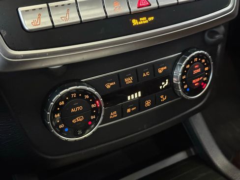 Used 2015 Mercedes-Benz GL 550 4MATIC image 17