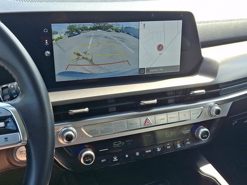 Certified 2024 Kia Telluride LX FWD image 20