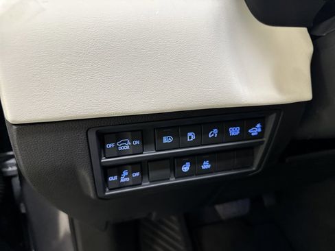 Used 2024 Toyota Sequoia Capstone image 36