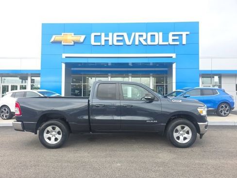 Used 2021 RAM 1500 Big Horn AWD/4WD image 2