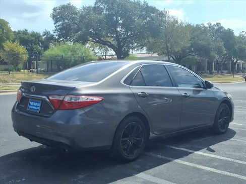 Used 2017 Toyota Camry SE FWD image 5