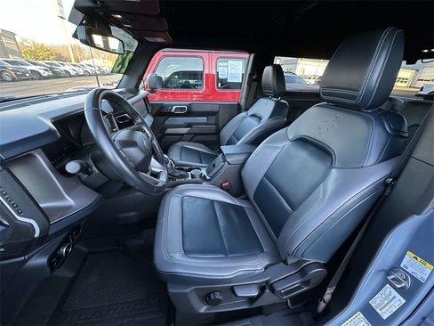 Used 2023 Ford Bronco Outer Banks image 11