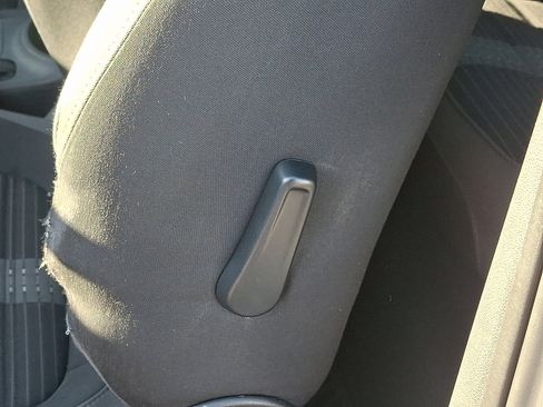 Used 2012 Volkswagen Beetle Turbo image 25