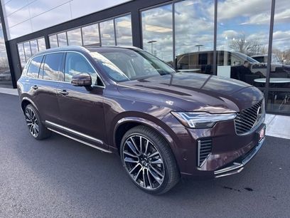 New 2025 Volvo XC90 B6 Ultra w/ Lounge Package