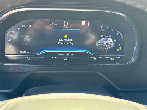 Certified 2023 Chevrolet Tahoe Z71 w/ Luxury Package image 28