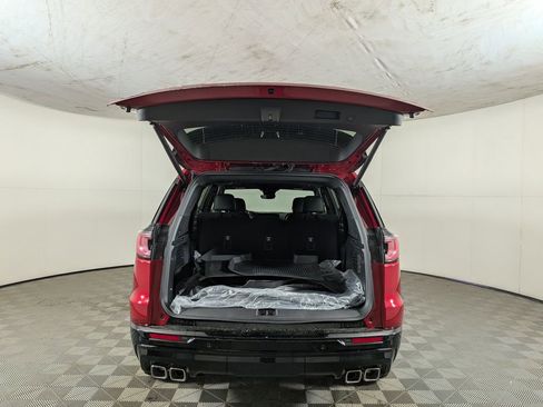 New 2026 GMC Acadia Denali Ultimate w/ LPO, Floor Liner Package AWD/4WD image 9