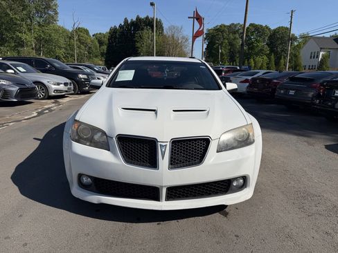 Used 2008 Pontiac G8 image 2