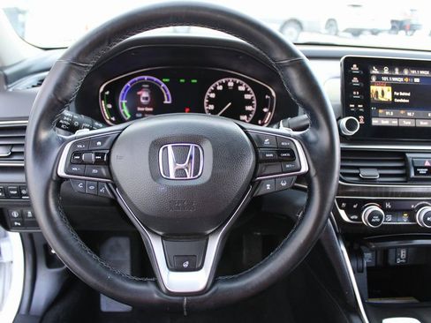 Used 2019 Honda Accord Touring image 11
