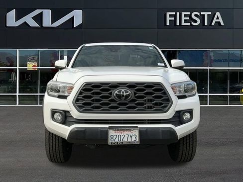 Used 2023 Toyota Tacoma TRD Off-Road w/ Technology Package image 3